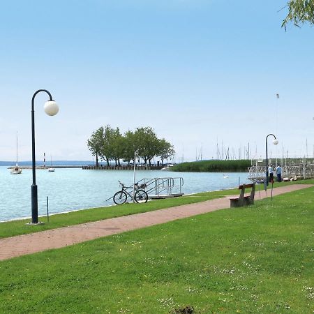 Holiday Home Balatontourist Fuered-1 By Interhome Balatonfüred Eksteriør billede